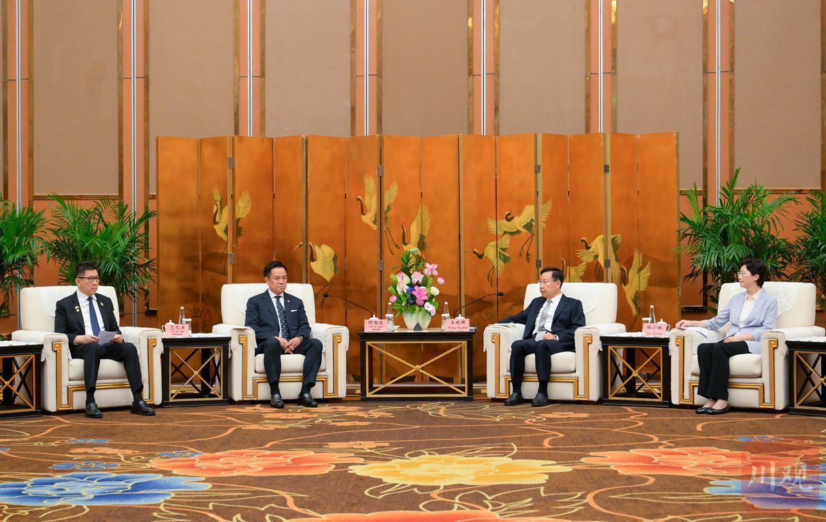 王晓晖施小琳会见泰国总理阿努廷 2026中国（四川）—泰国投资与经济论坛暨泰王国驻成都总领事馆投资处揭牌仪式举行